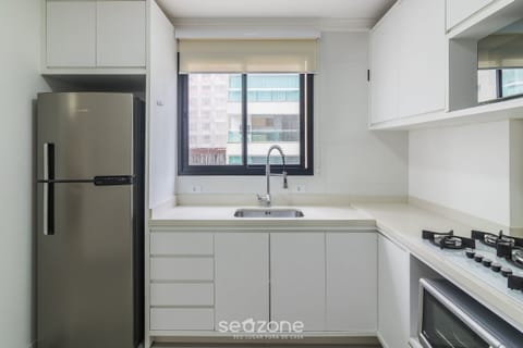 Basic Apartment | Private kitchen