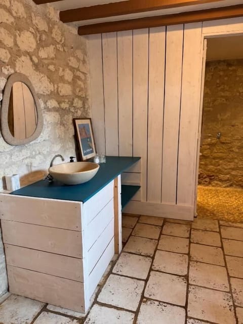 Double Room, Garden View | Bathroom