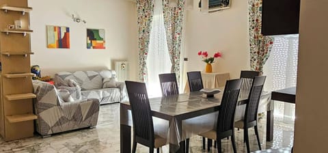 Apartment, City View | Dining