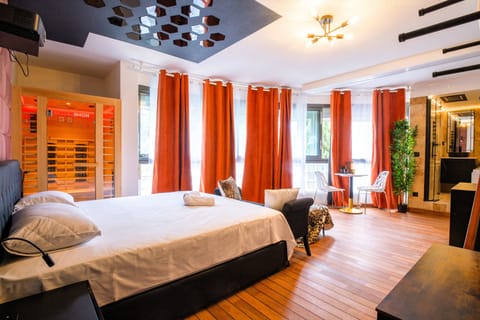 One-Bedroom Apartment with Spa Bath | Soundproofing, free WiFi