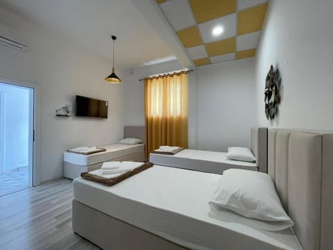 Superior Triple Room, Garden View | Free WiFi