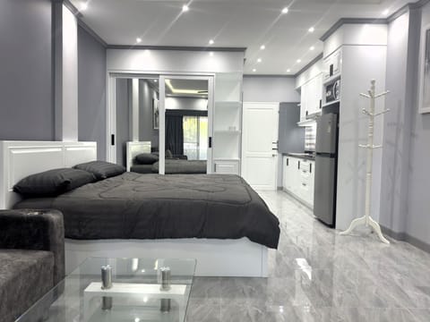 Apartment, 1 Bedroom, Smoking, Balcony | 1 bedroom