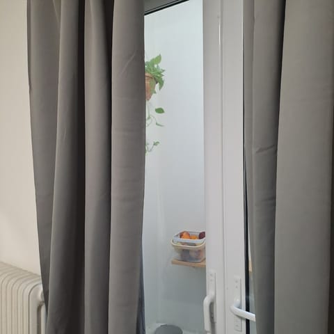 House | 1 bedroom, desk, Internet