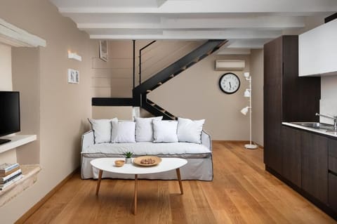 Apartment, Patio, Sea View | Living area