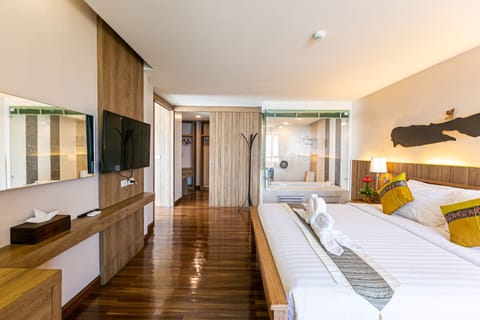 Suite, 1 Bedroom | Premium bedding, minibar, in-room safe, individually furnished