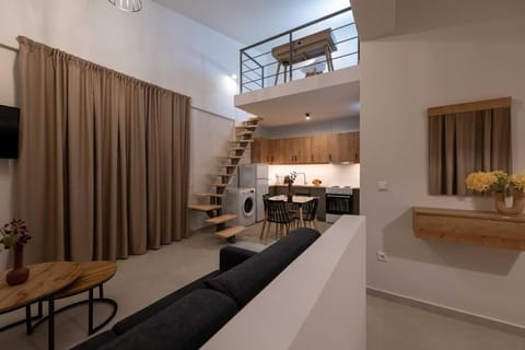 Suite, Balcony, Sea View | Living area