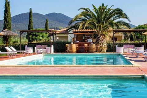 Seasonal outdoor pool, pool umbrellas, sun loungers