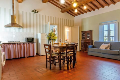 Apartment, 1 Bedroom | Living area