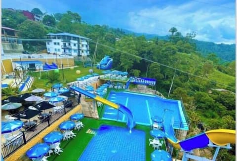 2 outdoor pools
