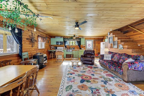 House (3 Bedrooms) | Interior