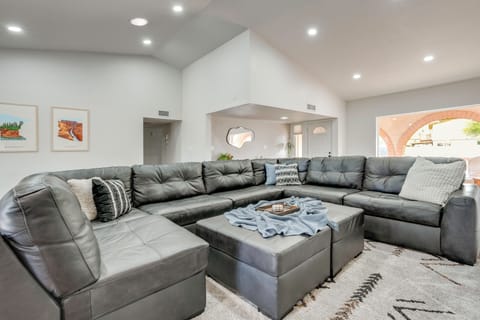 House (4 Bedrooms) | Interior