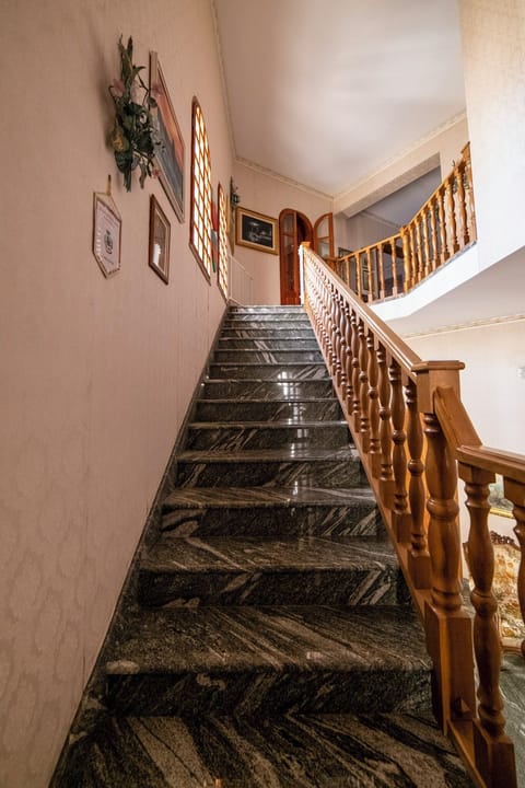 Handrails in stairways
