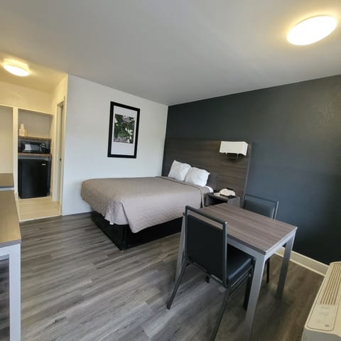 Standard Double Room, 1 Double Bed, Non Smoking | WiFi (free), bed sheets