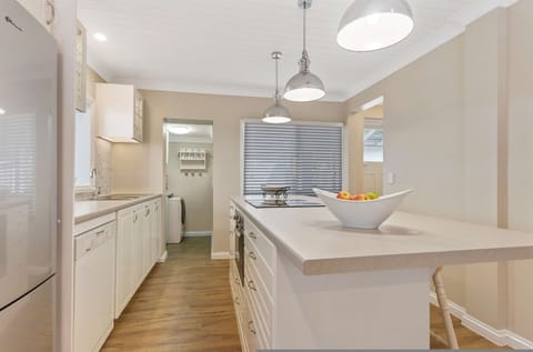 House | 3 bedrooms, high-speed internet