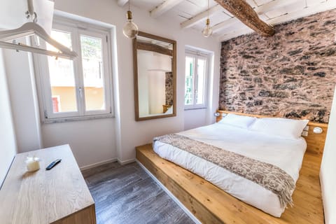 Deluxe Apartment, Balcony, Sea View | Free WiFi