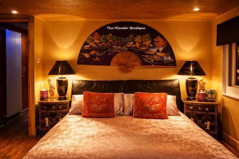 Japanese-style Double Room, Courtyard View | Iron/ironing board, free WiFi