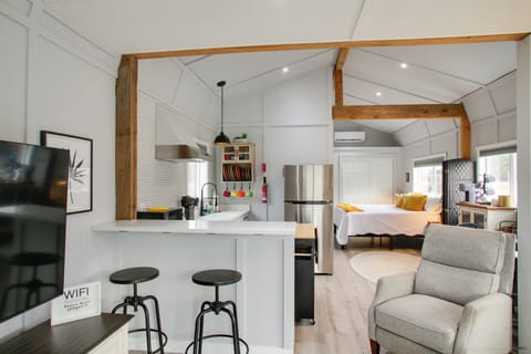 Apartment (0 Bedroom) | Interior