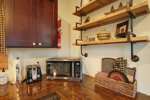 Apartment (0 Bedroom) | Interior