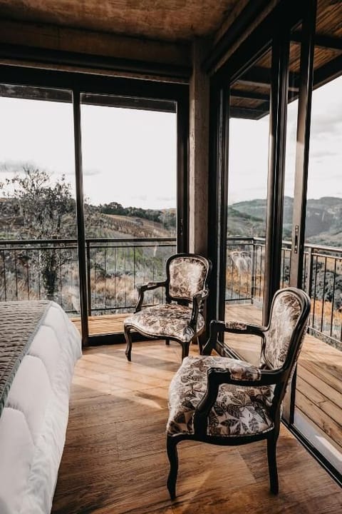 Superior Double or Twin Room, Balcony, Garden View | Interior