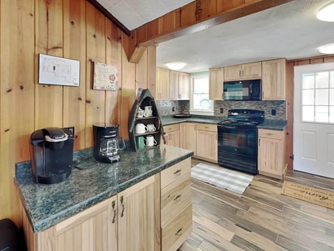 House (2 Bedrooms) | Property amenity