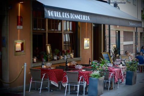 Lunch and dinner served, local cuisine