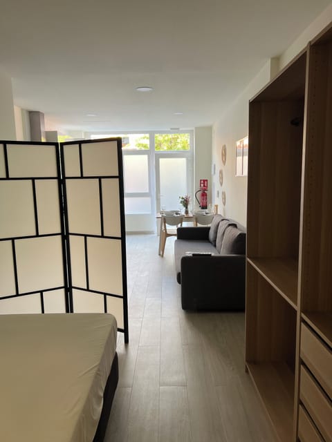 Standard Apartment, City View | Interior