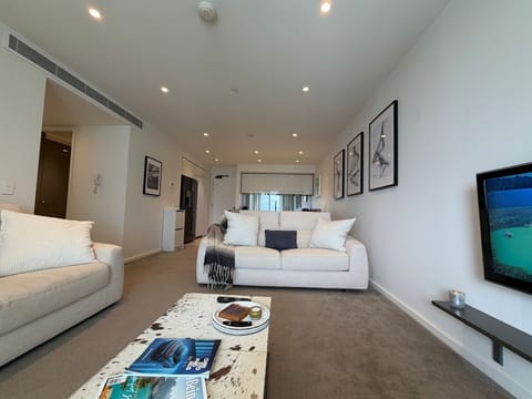 Apartment, City View | Living area