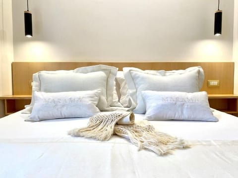 Double Room, Balcony, City View | In-room safe, blackout drapes, iron/ironing board, free WiFi