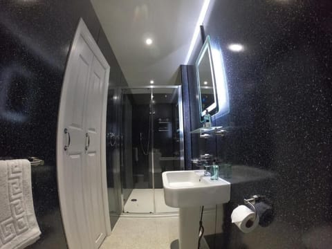 Comfort Double Room, Sea View | Bathroom | Hair dryer