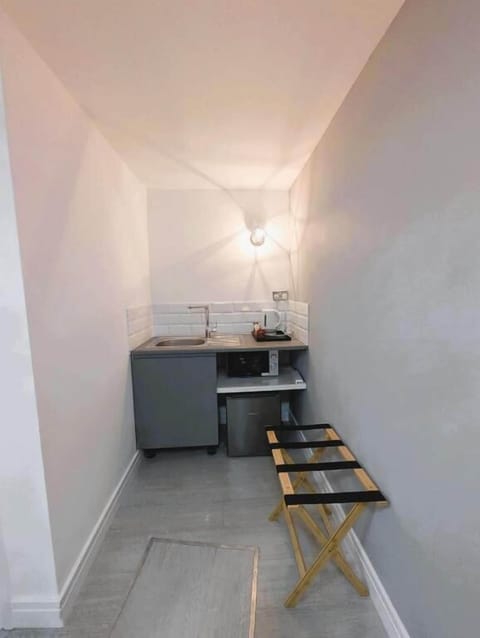 Comfort Studio, Patio | Private kitchen