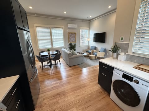 House, 5 Bedrooms | Interior