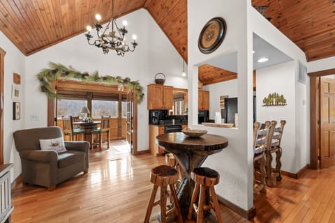 Cabin, 2 Bedrooms | Interior