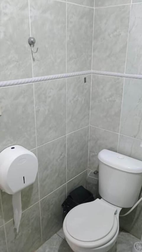 Basic Apartment, Courtyard View | Bathroom