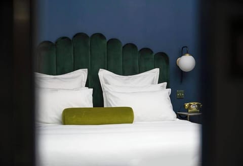 Standard Double or Twin Room, Non Smoking | In-room safe, individually decorated, laptop workspace