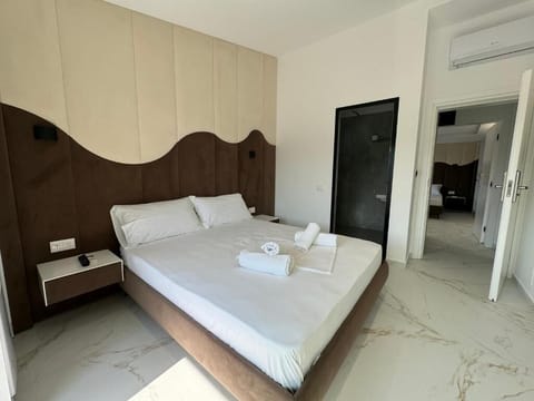 Standard Double Room, Balcony, Garden View | Free WiFi