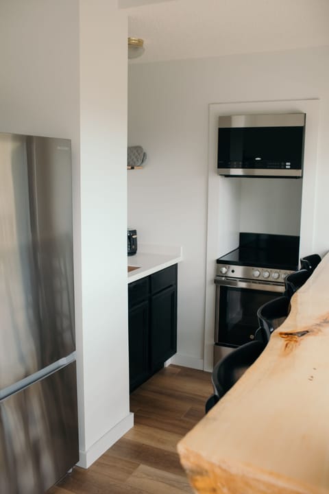 Comfort Double Room, Ensuite, Lake View (Kitchenette ) | Interior