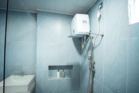 Superior Suite | Bathroom