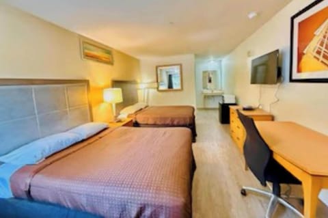 Suite, 2 Double Beds, Smoking | Desk, iron/ironing board, free WiFi, bed sheets