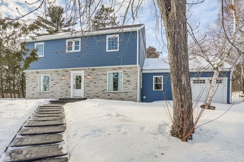 House (4 Bedrooms) | Front of property