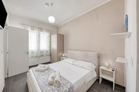 Standard Double Room, Air conditioning | Free WiFi
