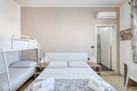 Quadruple Room | Free WiFi