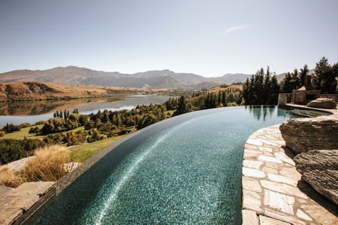 Retreat, Lake view | Premium bedding, free minibar, in-room safe, individually decorated