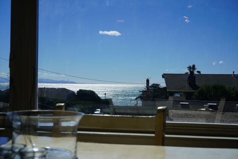 Apartment, Pets Allowed, Ocean View | Interior