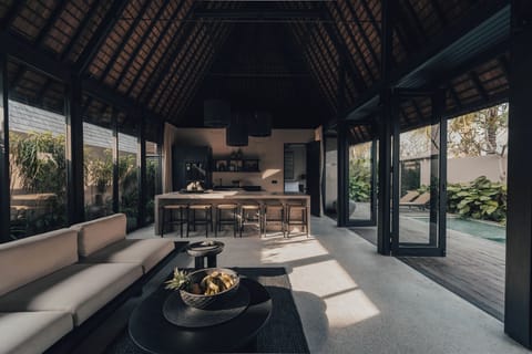 Luxury Villa, Pool View | Living area