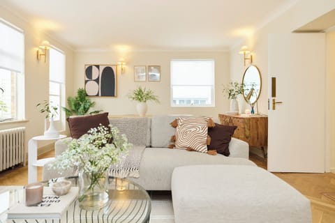 Apartment, Patio | Living area