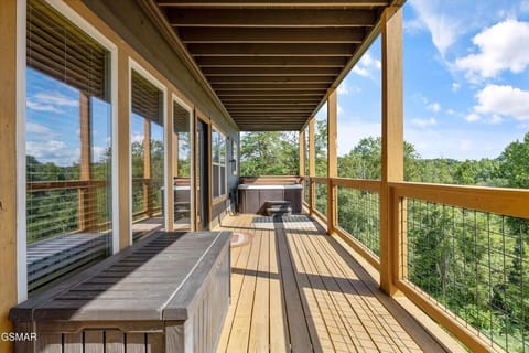 House | 5 bedrooms, high-speed internet