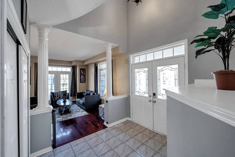 House, 4 Bedrooms, Patio | Living room