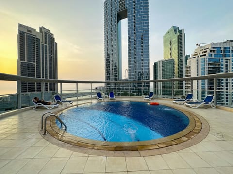 Luxury Full Marina View  Apartment in Dubai