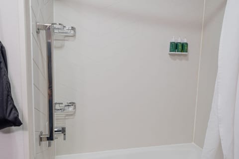 Free toiletries, hair dryer, towels, soap