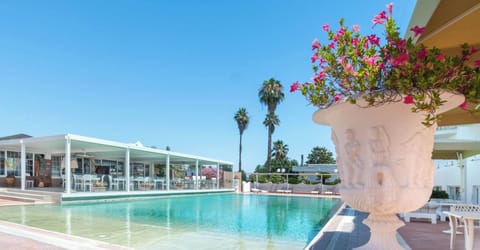 Seasonal outdoor pool